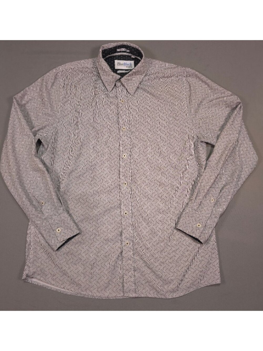 BlueBlack Threads Men's M Geometric Print Long Sleeve Button Up Shirt